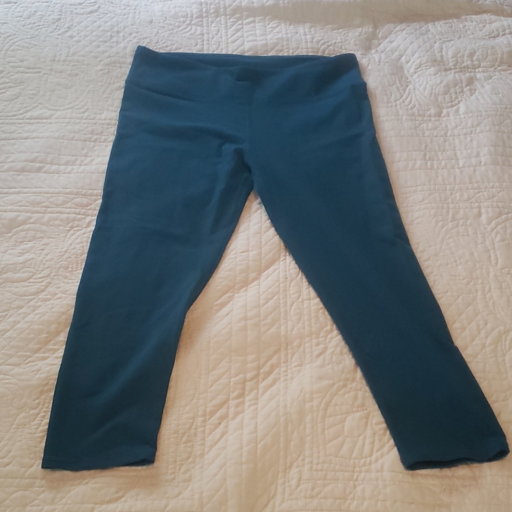 Blue yoga capri